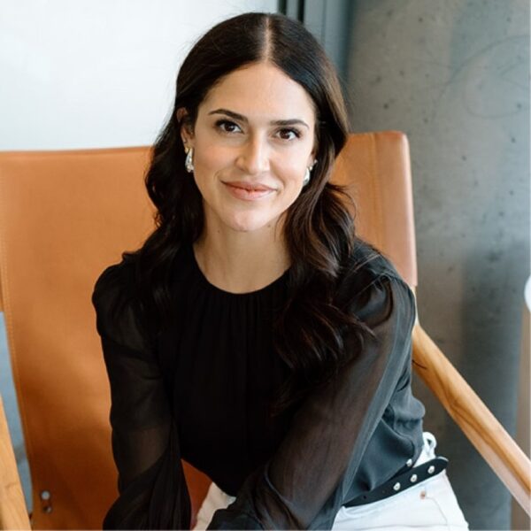 Headshot of Cristina Perez, CFP®