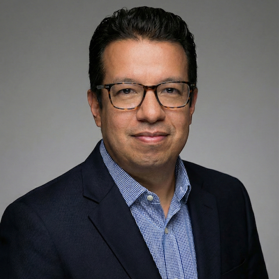 Headshot of Arthur Flores, CFP®