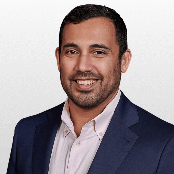 Headshot of John Cervantes, CFA