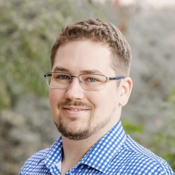 Headshot of Elias Young, CFP®